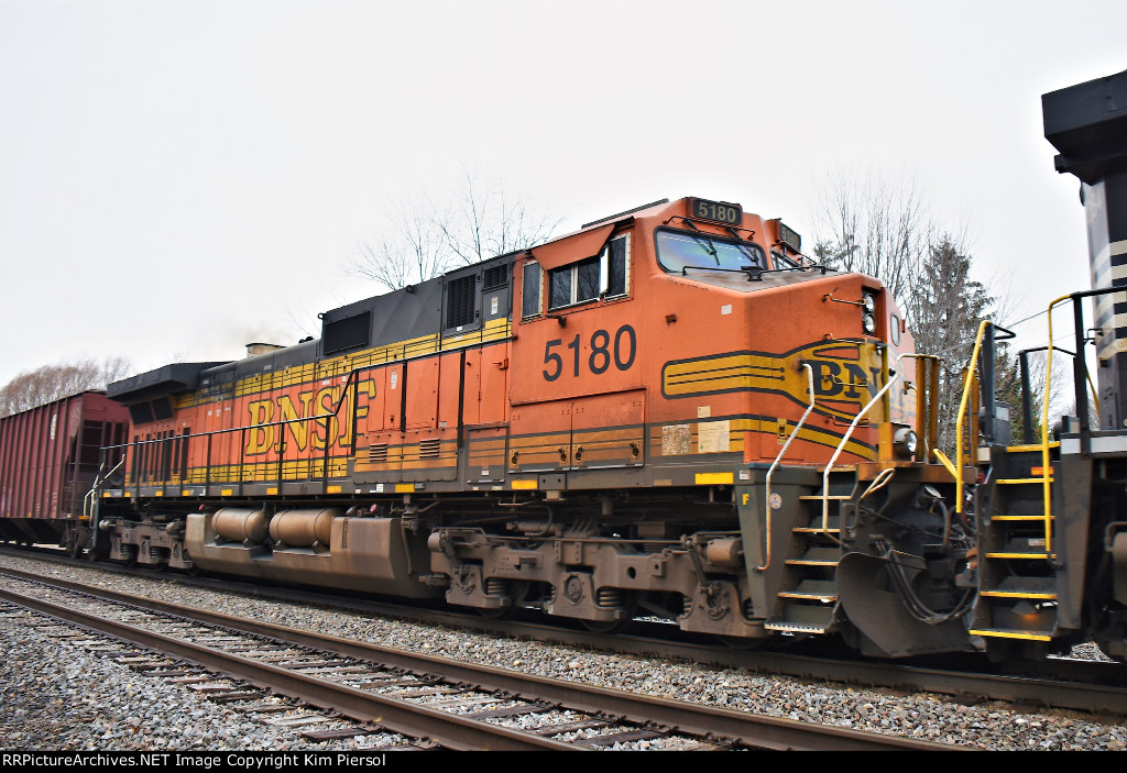 BNSF 5180